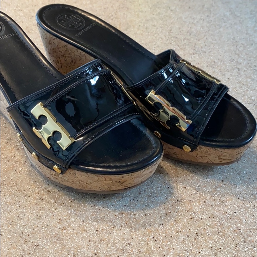 Tory Burch Pamela 3” Black Patent Leather and Cork Wedge Heels - Picture 2 of 7